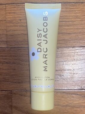 Marc Jacobs Daisy Body Lotion 1.6 oz NEW